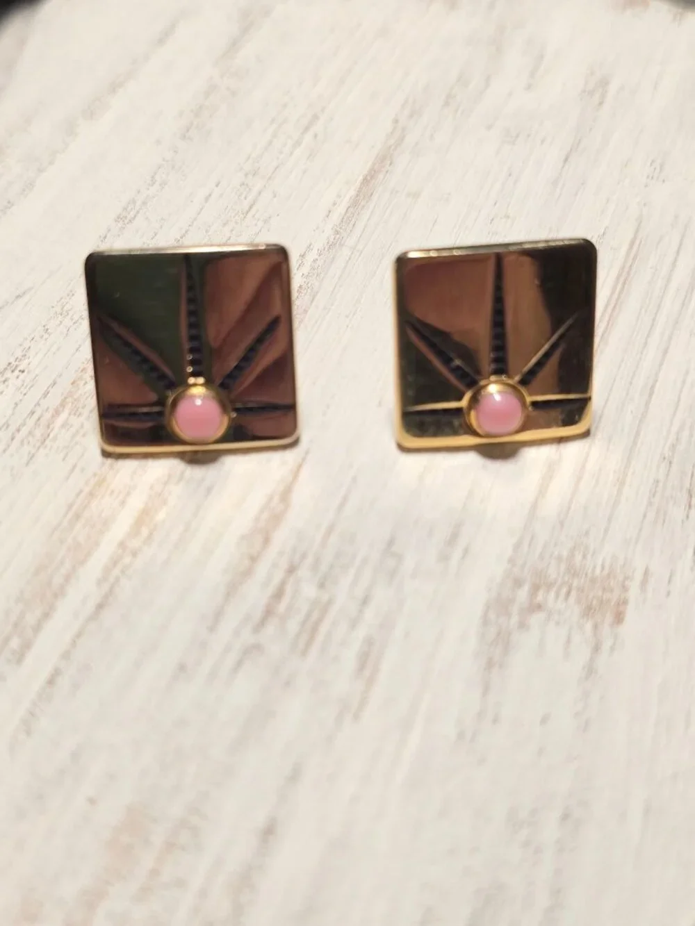 Vintage 1970s Mens Goldtone Atomic Pink Moonglown MCM Starburst Cufflink Set